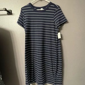NWT Old Navy t-shirt dress! Perfect for summer ☀️
